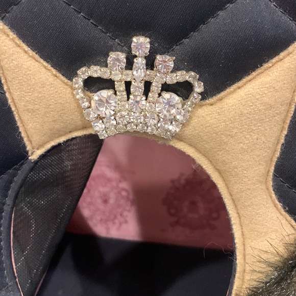 My Flat in London Dog Carrier Tote Purse Black Tan Pearls Fur Crystal Tiara - Picture 11 of 11